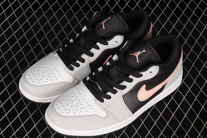 All categories Air Jordan Jordan series basketball shoes Air Jordan 1 Low G version pure original Air Jordan 1 Low AJ1 Joe 1 white black pink sports culture basketball shoes 553558-062